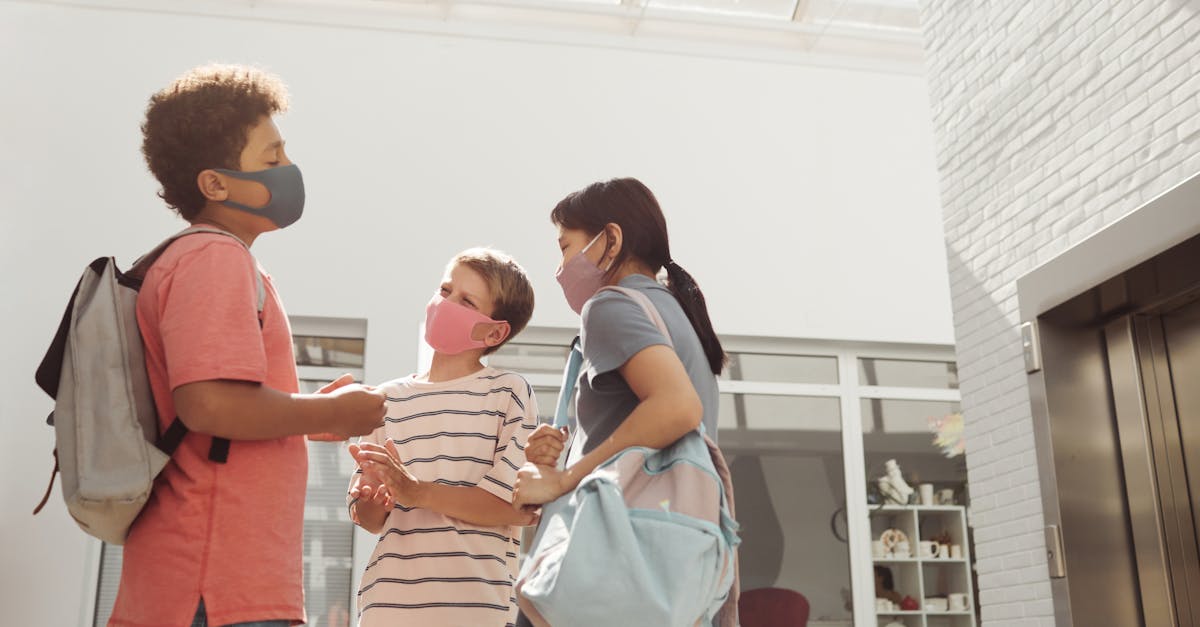 entdecken sie effektive schulsroutine-tipps, um den schulalltag zu optimieren. von der morgenroutine bis zu hausaufgabenfreundlichen strategien – verbessern sie den lernprozess und fördern sie die organisation für schüler jeden alters.